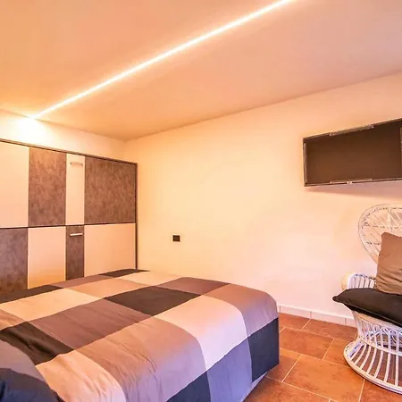 Holiday home Casa Angela Dervio
